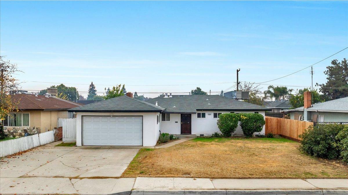 Property Photo:  72 W Santa  Ana Avenue  CA 93612 