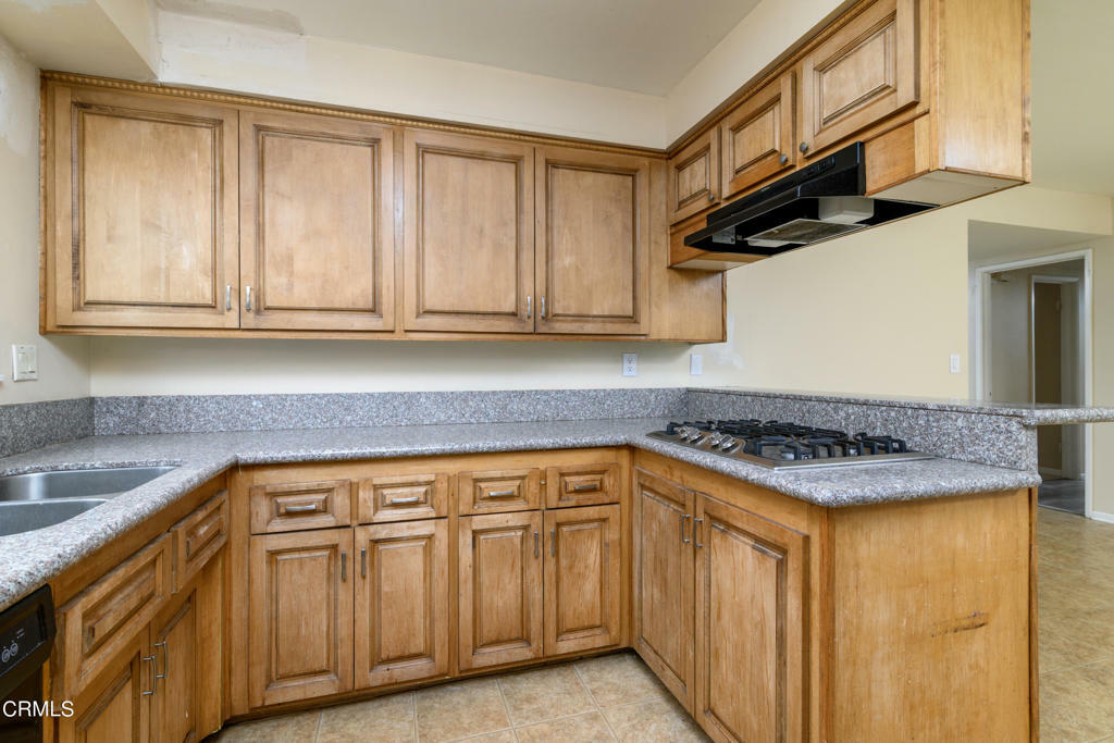 Property Photo:  1828 Wolverton Avenue  CA 93010 