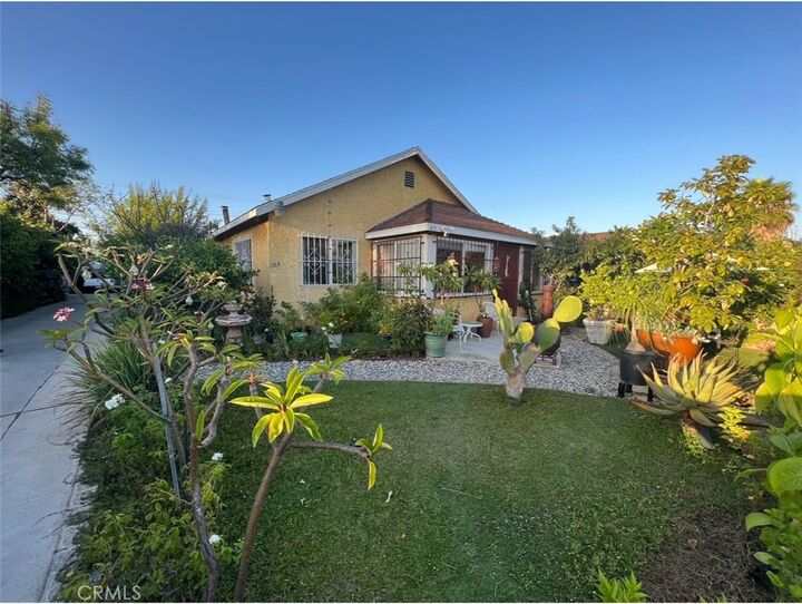 Property Photo: 413 E 111th Place CA 90061