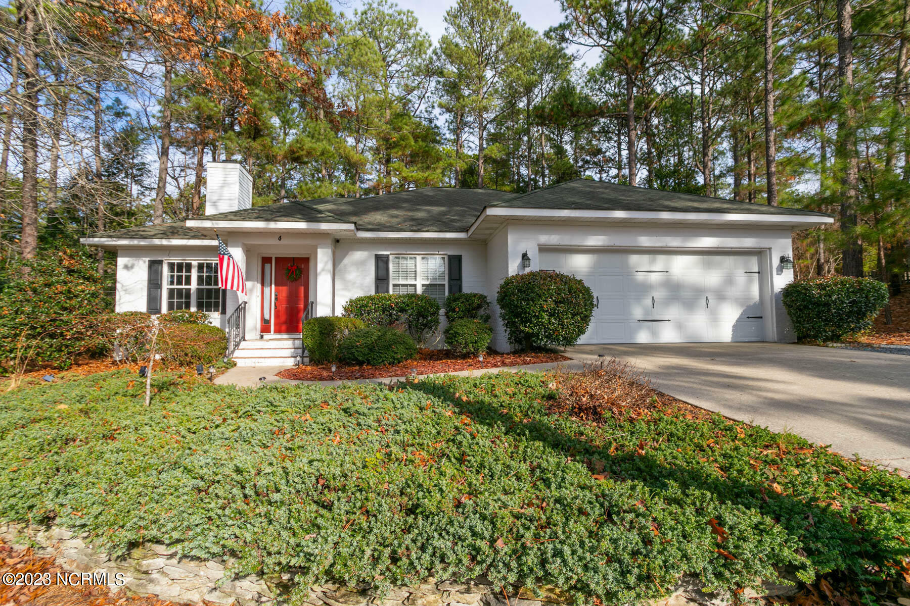 Property Photo:  4 Bur Court  NC 28374 