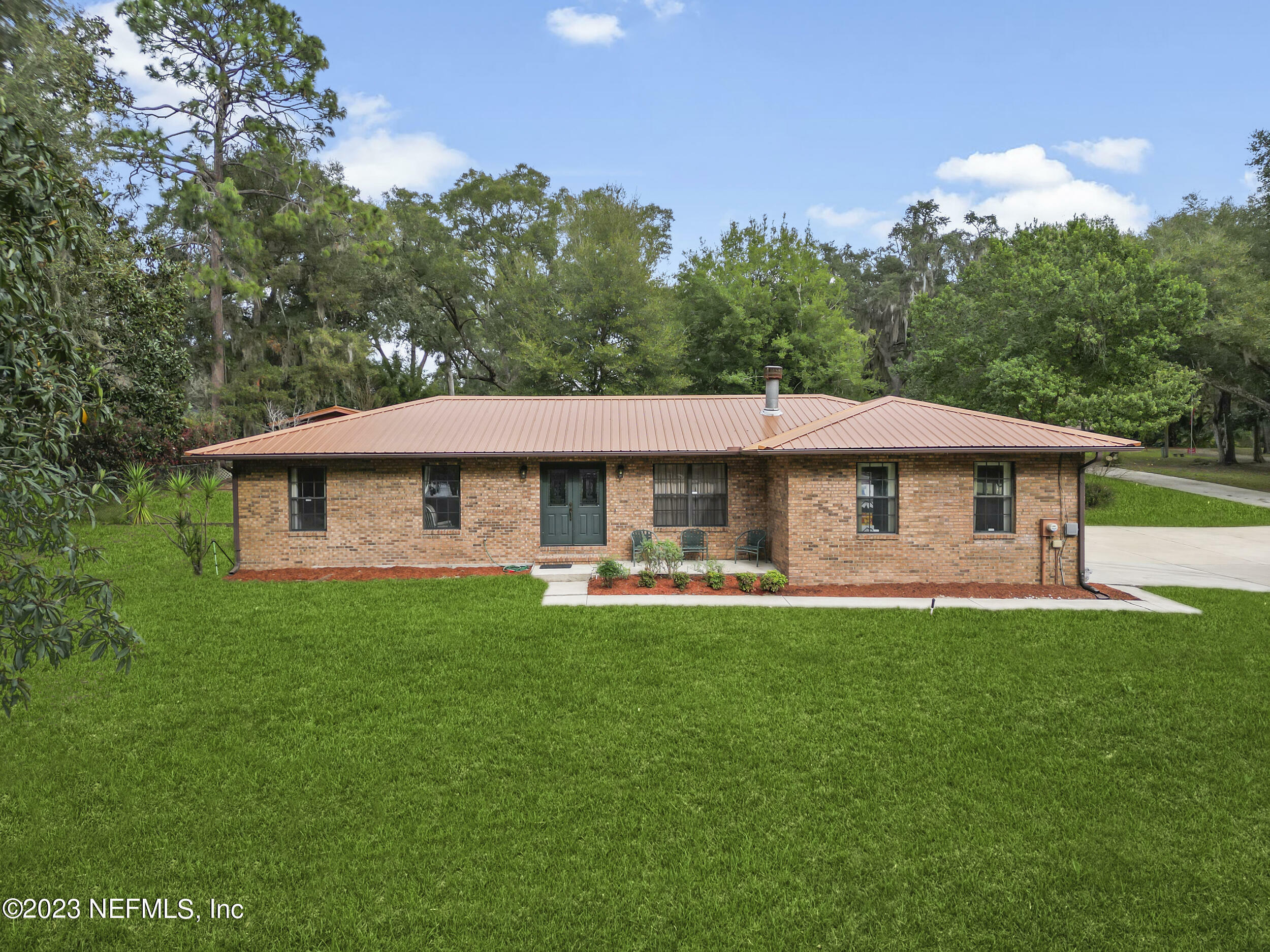 Property Photo:  1380 SW Pointview Road  FL 32656 