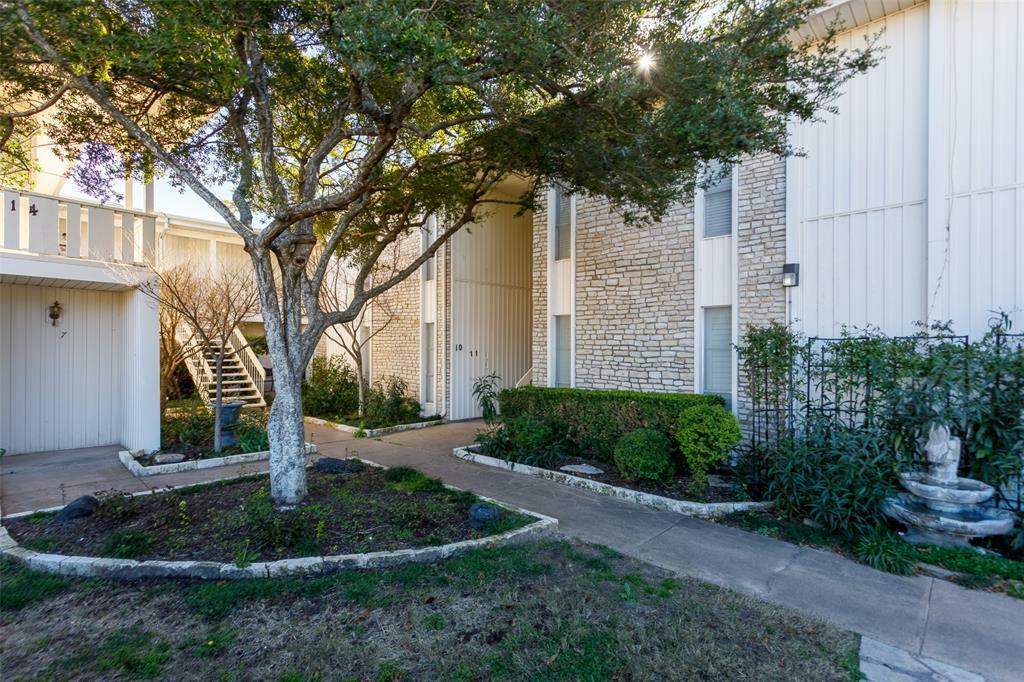 Property Photo:  4211 Fairway Drive 18  TX 76049 