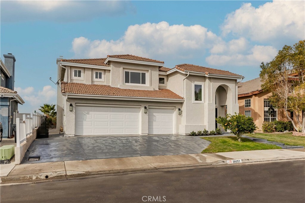 Property Photo:  39257 Salinas Drive  CA 92563 