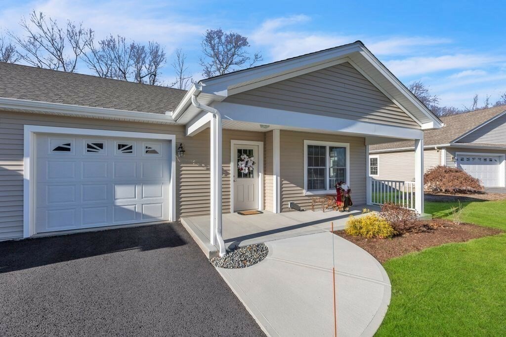 Property Photo: 5 Sunrise Glen 5 MA 01095