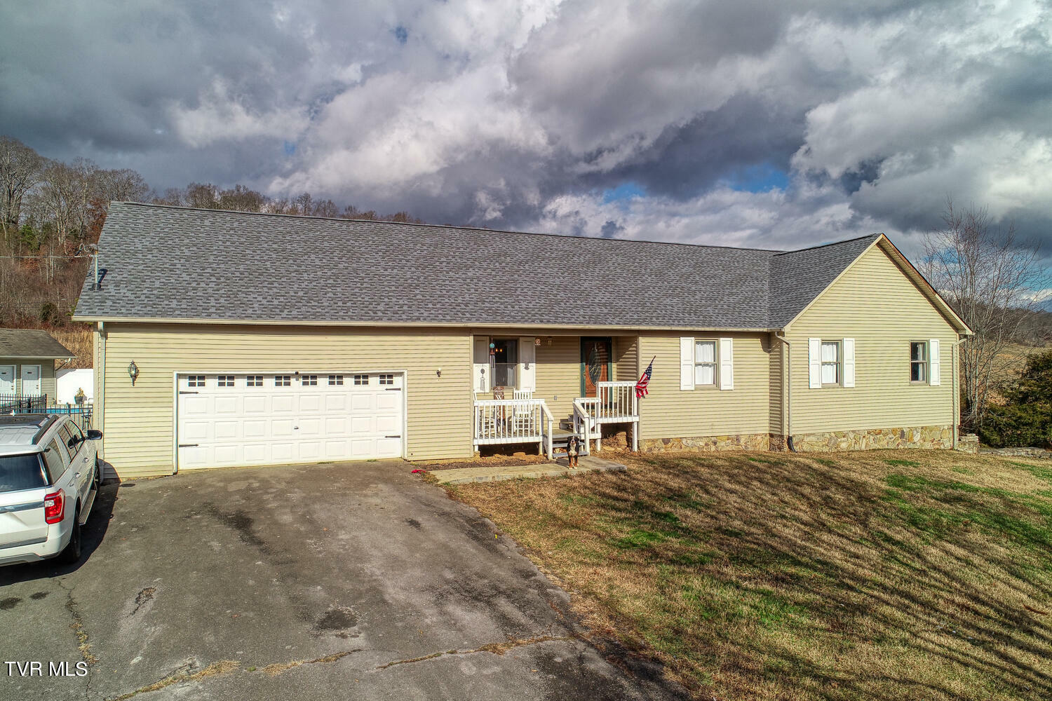 Property Photo:  202 Barton Road  TN 37857 