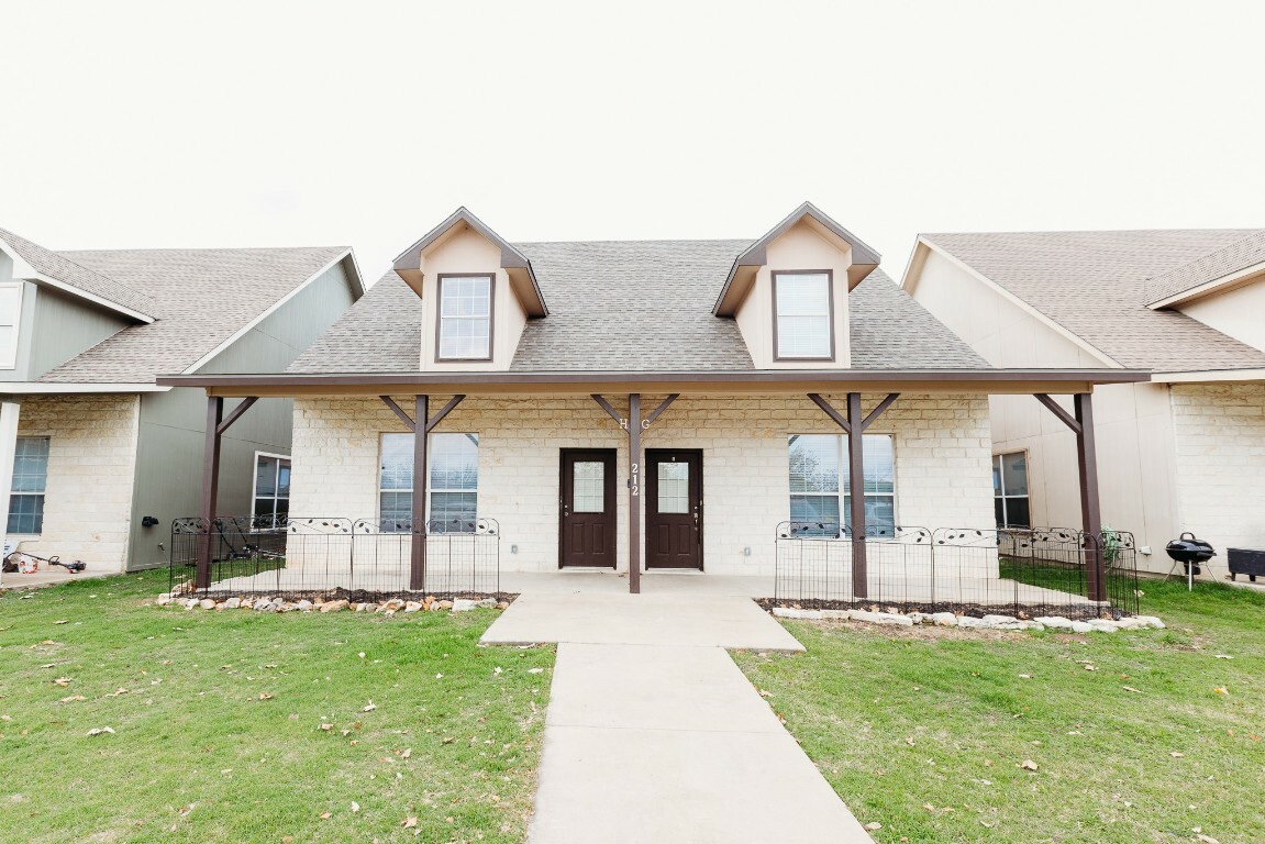 Property Photo:  212 Sandstone Drive G  TX 76537 