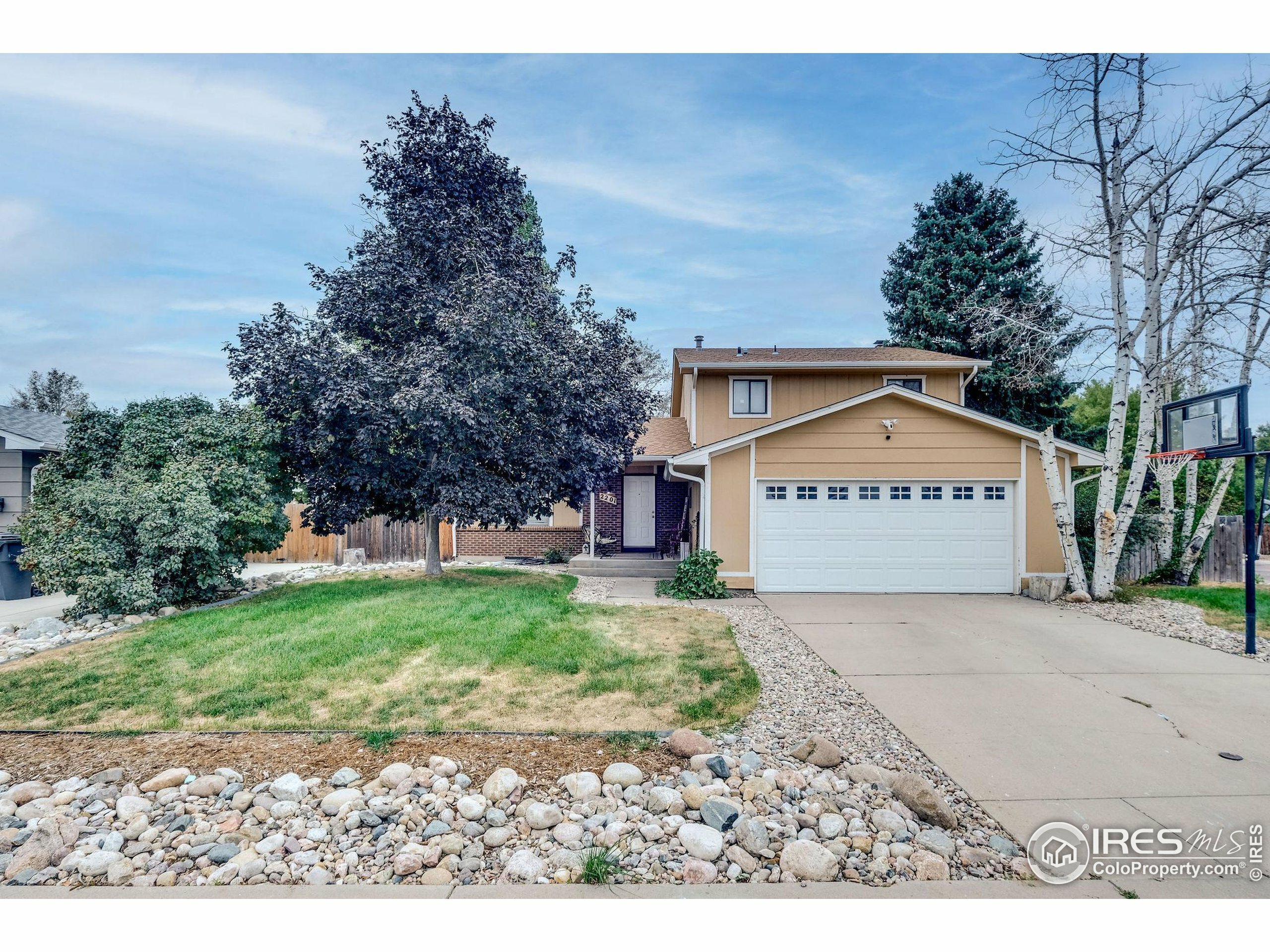 Property Photo:  2201 44th Ave  CO 80634 