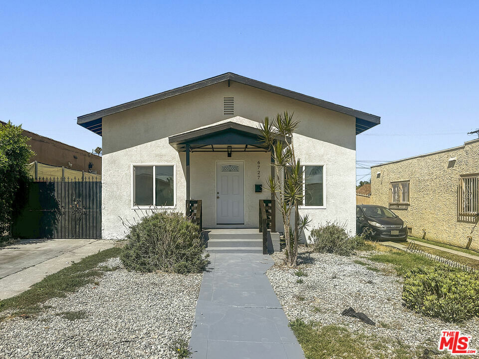 Property Photo:  6727 2nd Avenue  CA 90043 