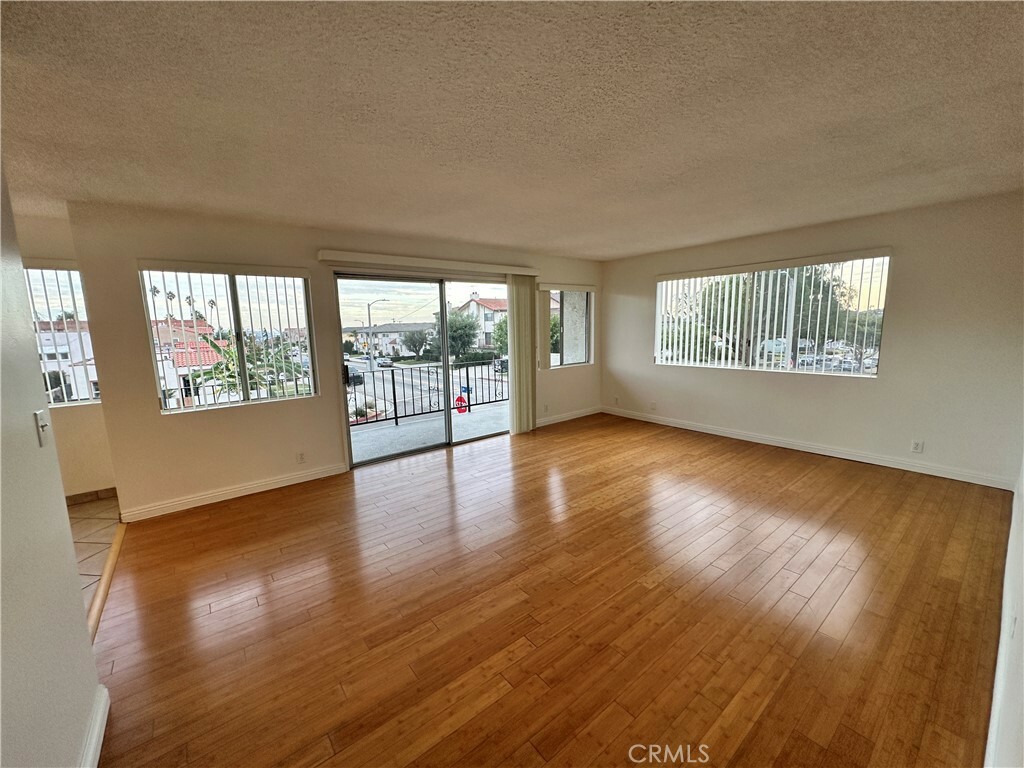 Property Photo:  1304 W 9th Street 1  CA 90732 