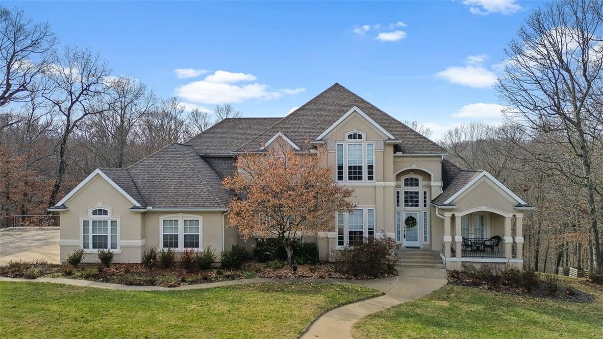 Home for sale in Rogers 112 Woodcliff Lane, Rogers, AR 72756