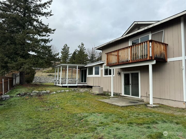 3 bed Omak home for sale 111 W Hale Avenue, Omak, WA 98841