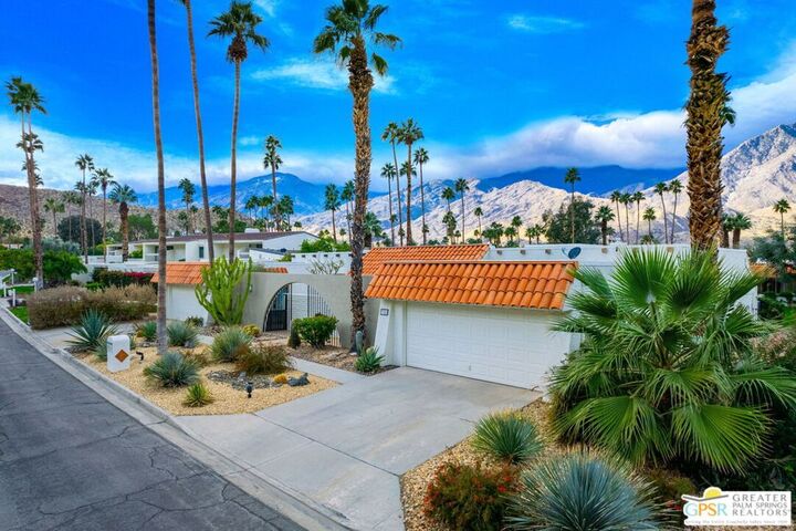 2 bed Palm Springs home for sale 3381 Andreas Hills Drive, Palm