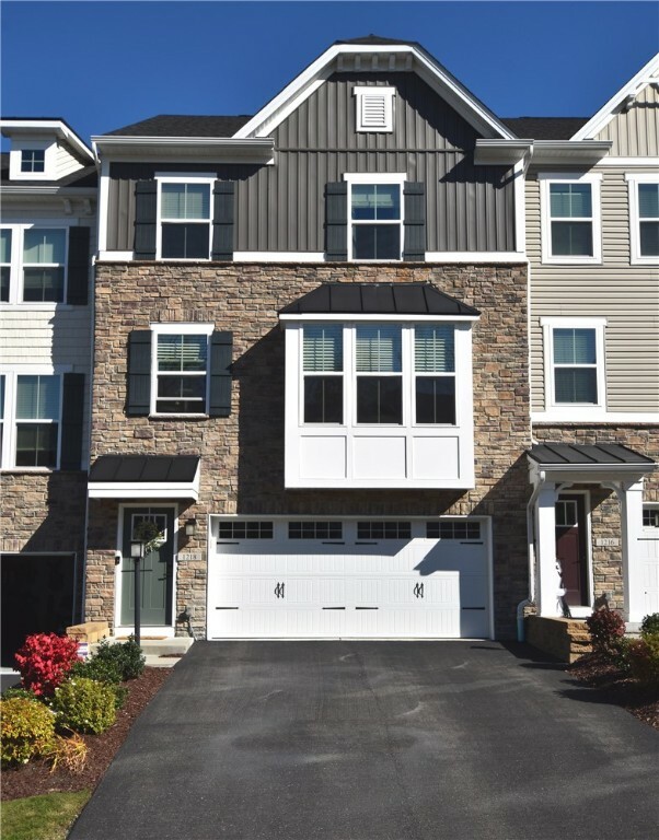 Property Photo:  1218 Clear Springs Drive  PA 15317 