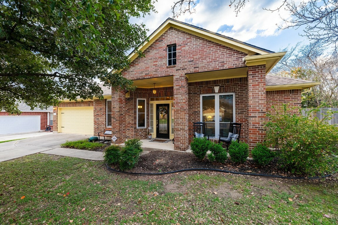 Property Photo:  211 Settlers Valley Drive  TX 78660 