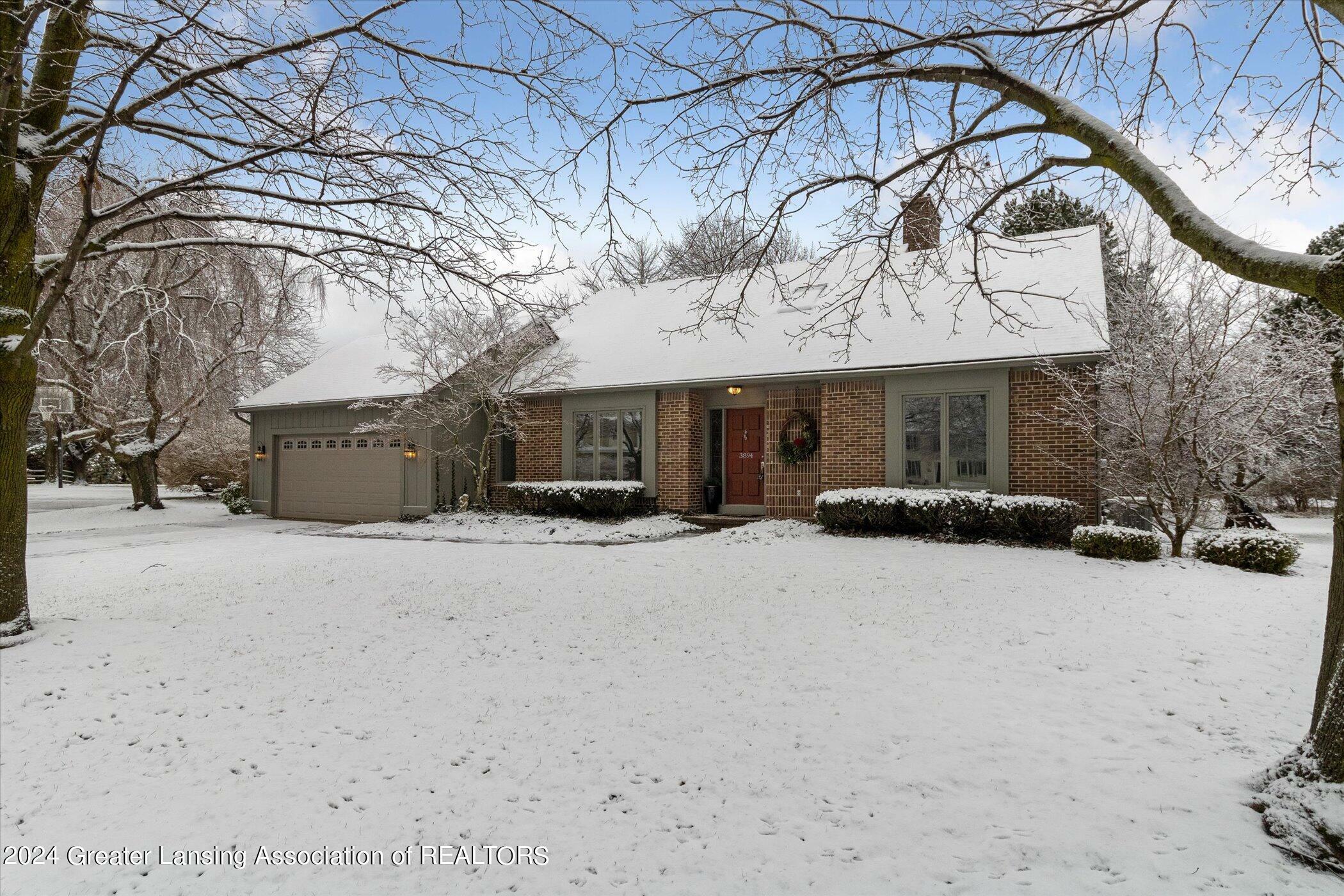 Property Photo:  3894 Highwood Place  MI 48864 