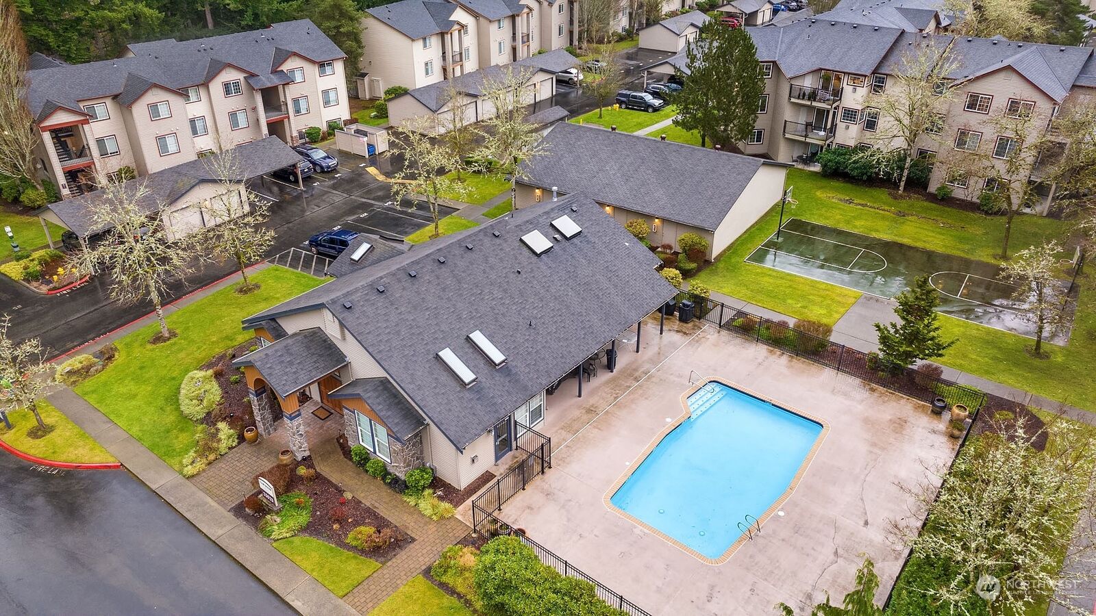 3 bed Sammamish home for sale 25025 SE Klahanie Boulevard L102