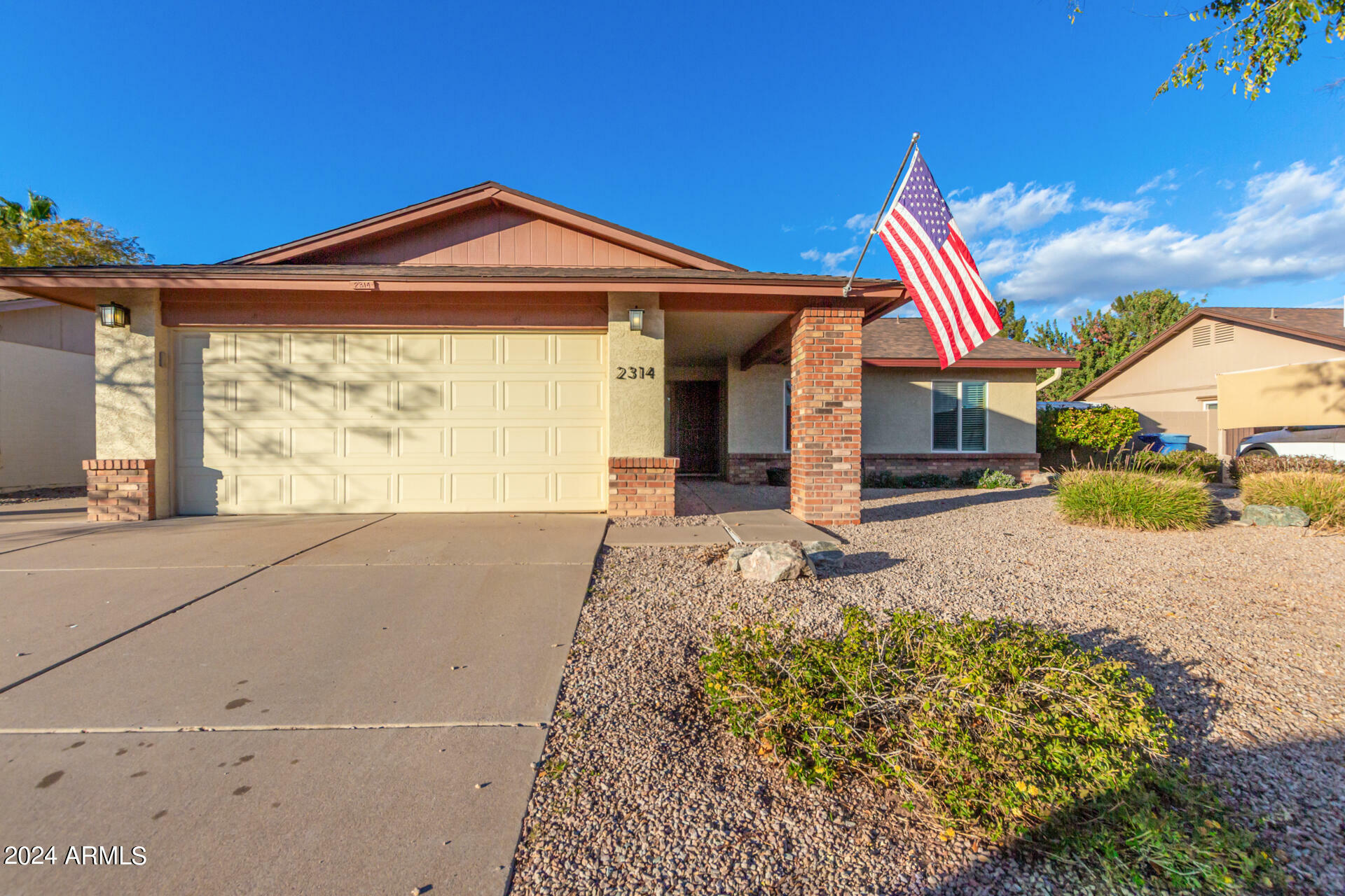 Property Photo:  2314 W Palomino Drive  AZ 85224 