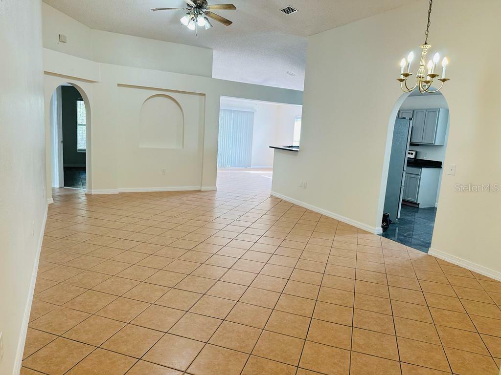 Property Photo:  10827 Laxton Street  FL 32824 