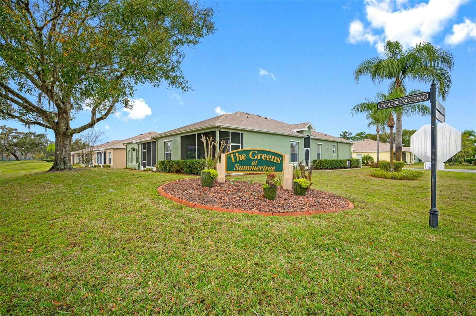 Property Photo:  12143 Putter Green Court  FL 34654 