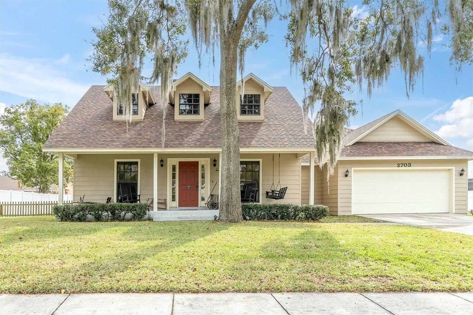 Property Photo:  2703 Savannah Drive  FL 33563 