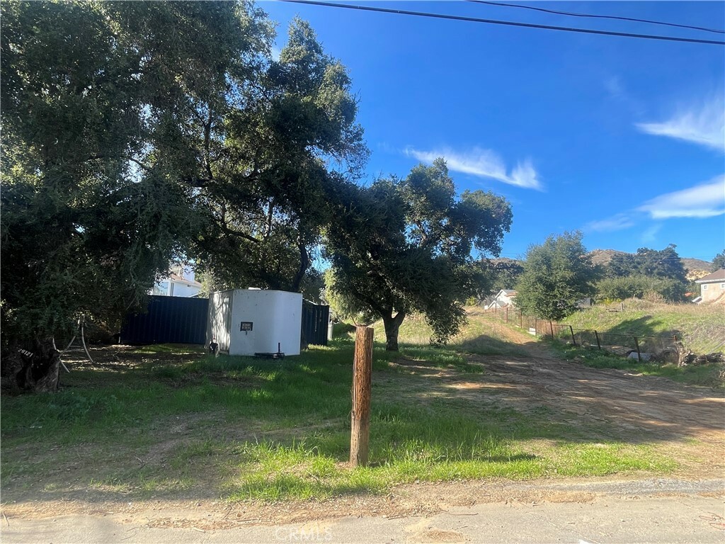 Property Photo:  29119 Sheridan Rd  CA 91384 