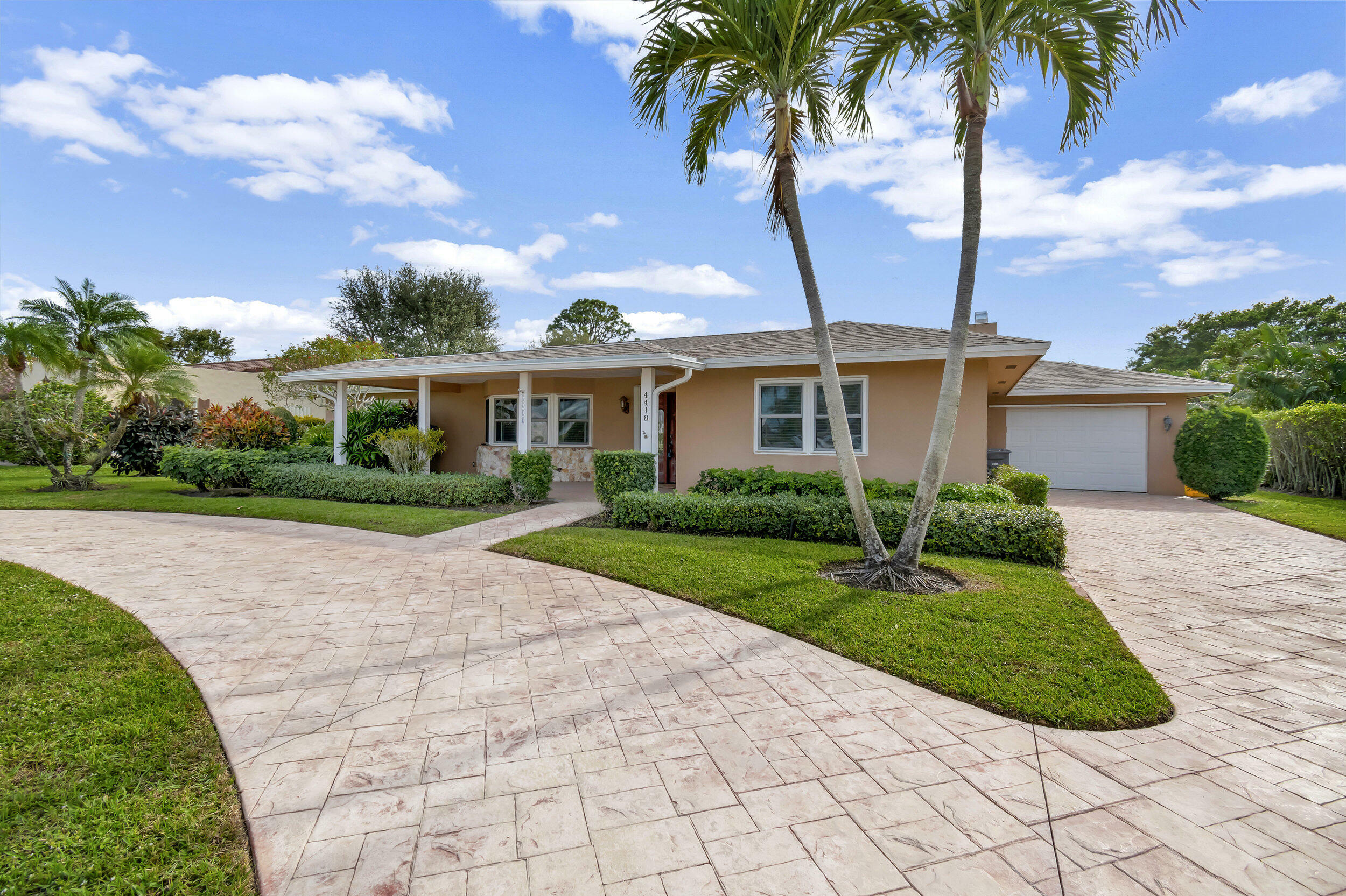 Property Photo:  4418 Palo Verde Drive  FL 33436 