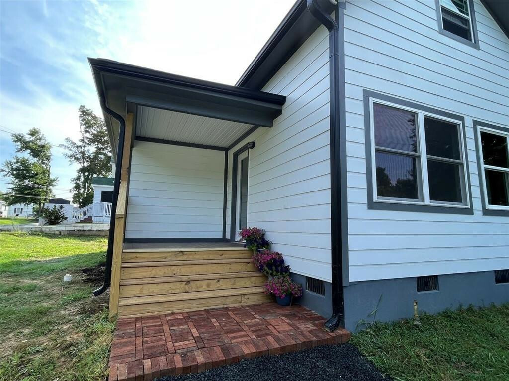 Property Photo: 415 Bullock Street NC 27565