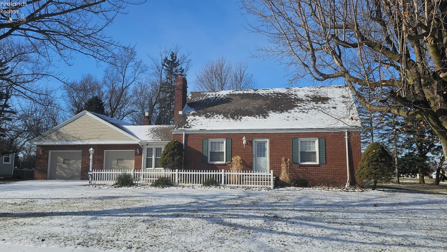 Property Photo: 37 N Old State Road OH 44857