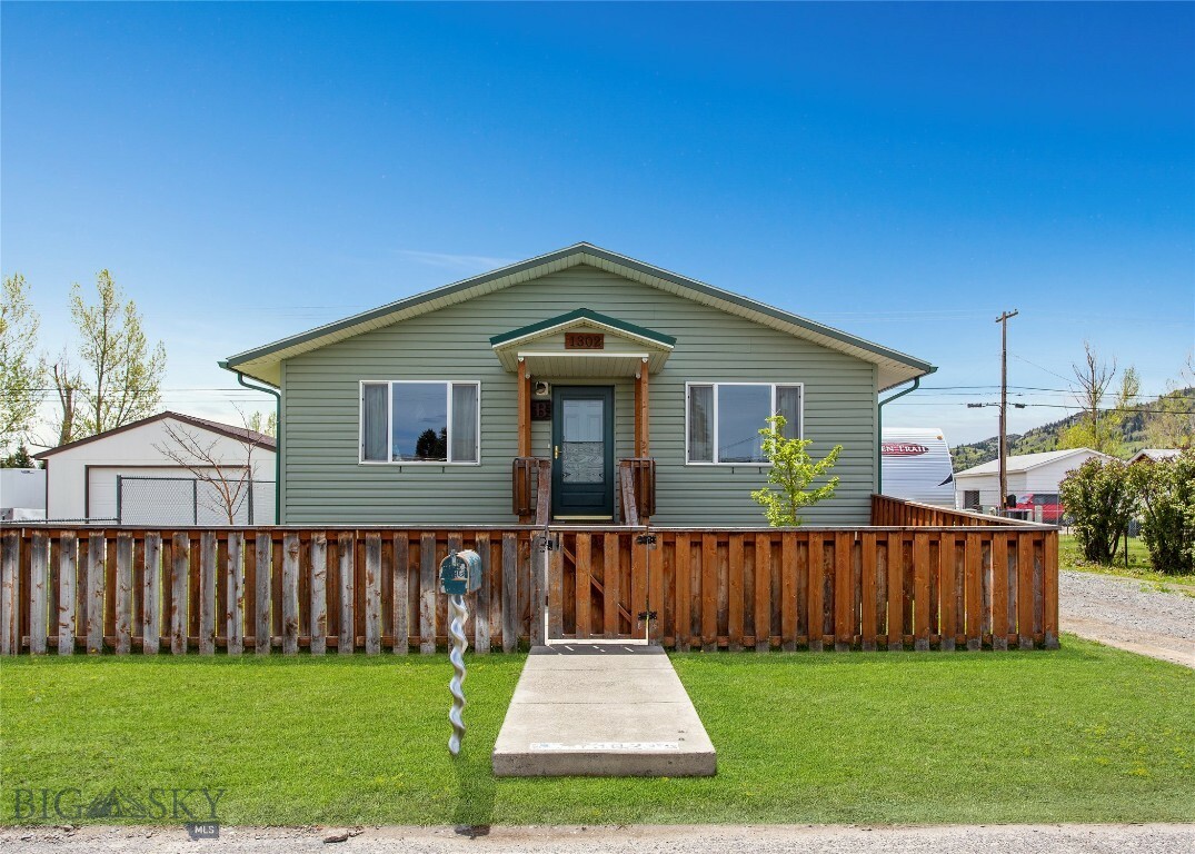 Property Photo:  1302 Sampson Street W  MT 59701 