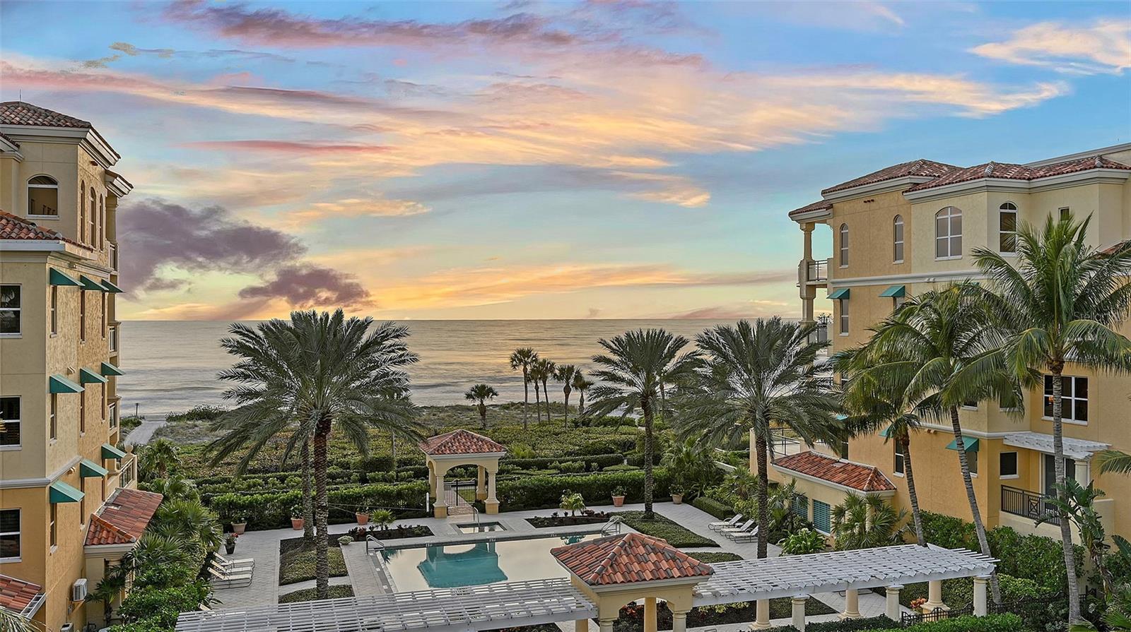 Property Photo: 2151 Gulf Of Mexico Drive 5 FL 34228