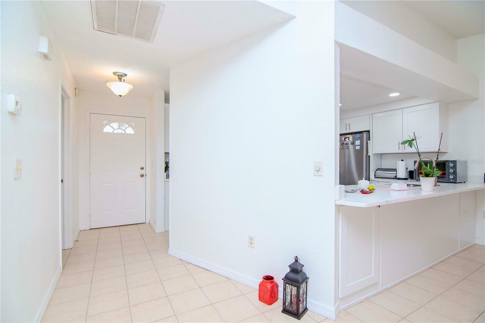 Property Photo:  7118 Maplehurst Drive  FL 34668 