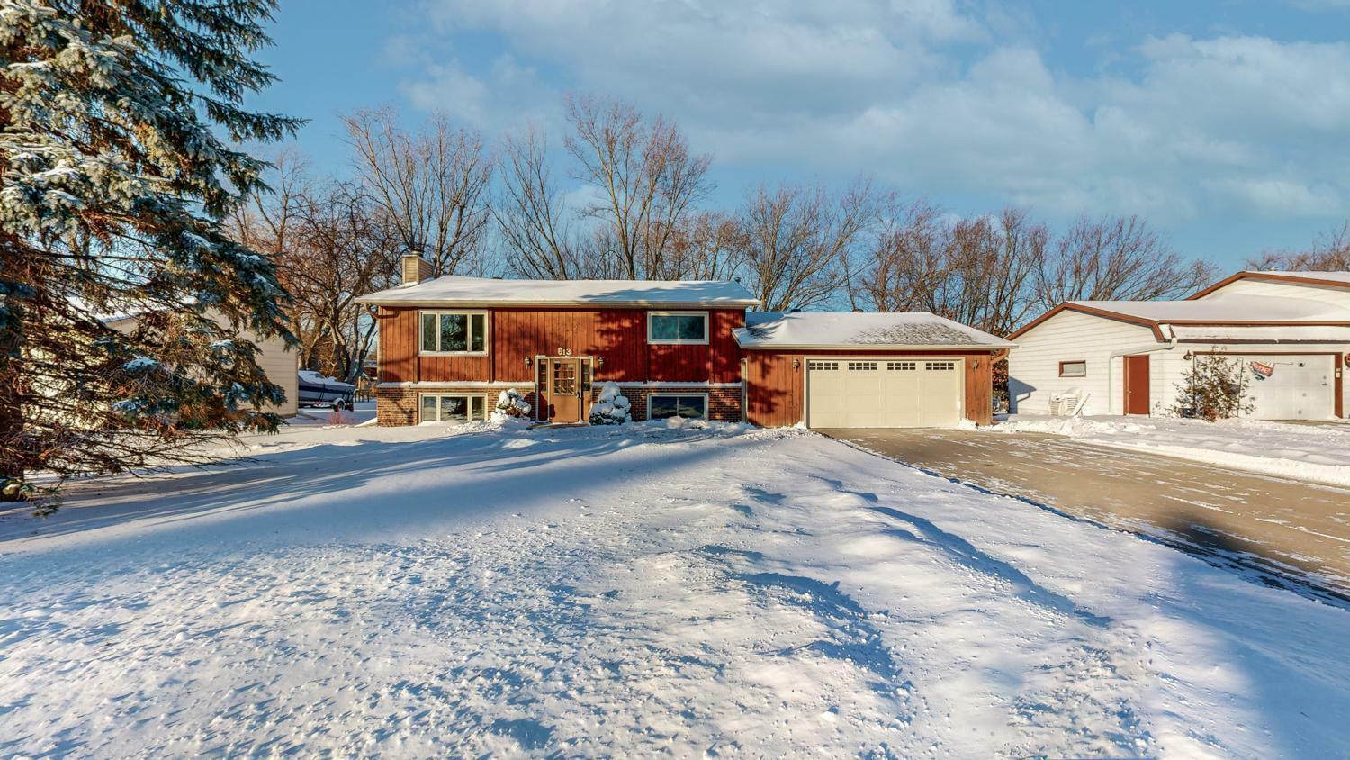 Property Photo: 613 7th Avenue NE MN 55976