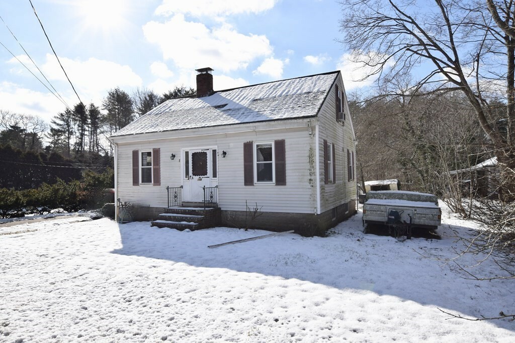 Property Photo:  148 Wareham Street  MA 02346 