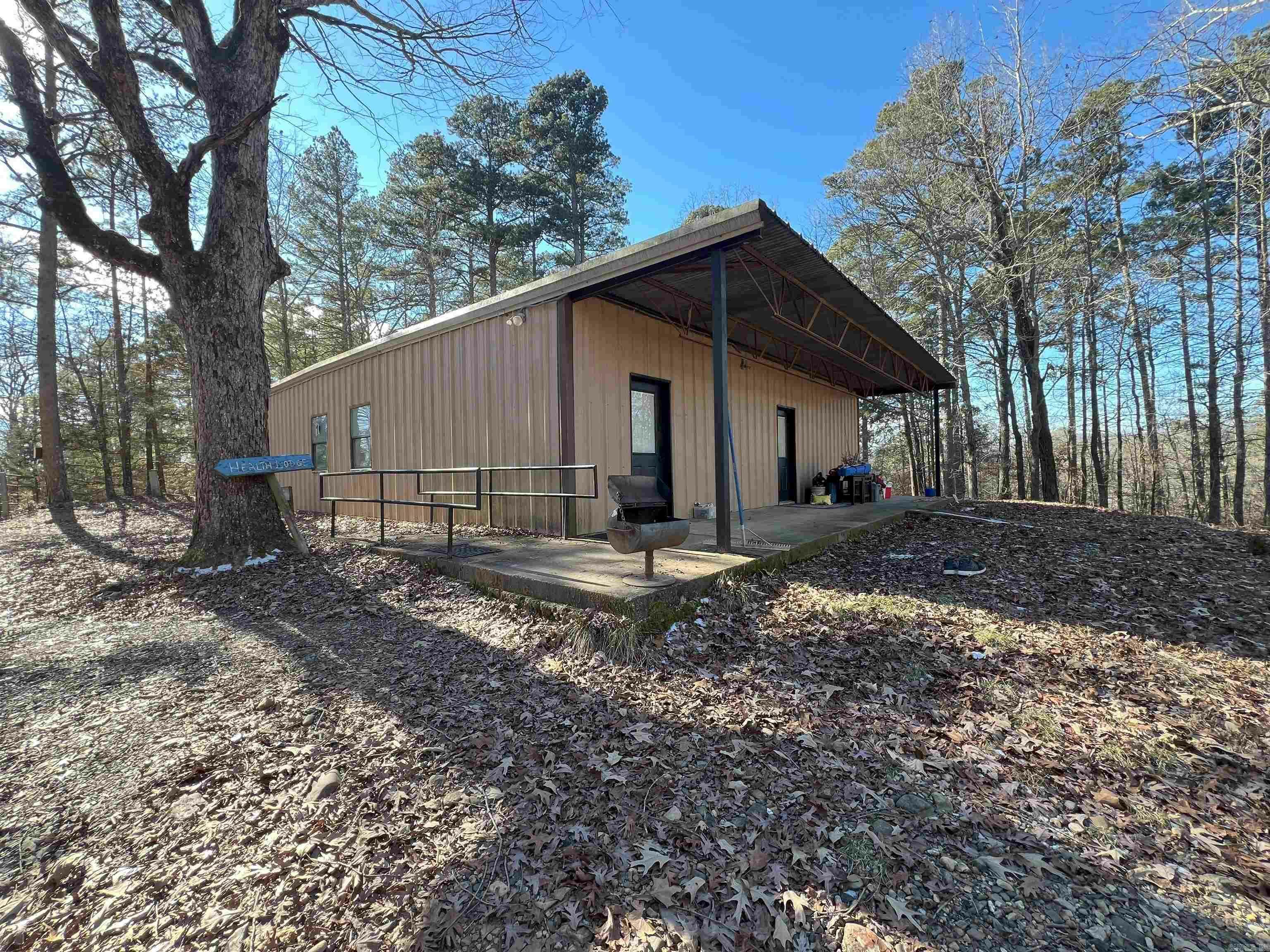 Property Photo:  1011 Polk Road 38  AR 71945 