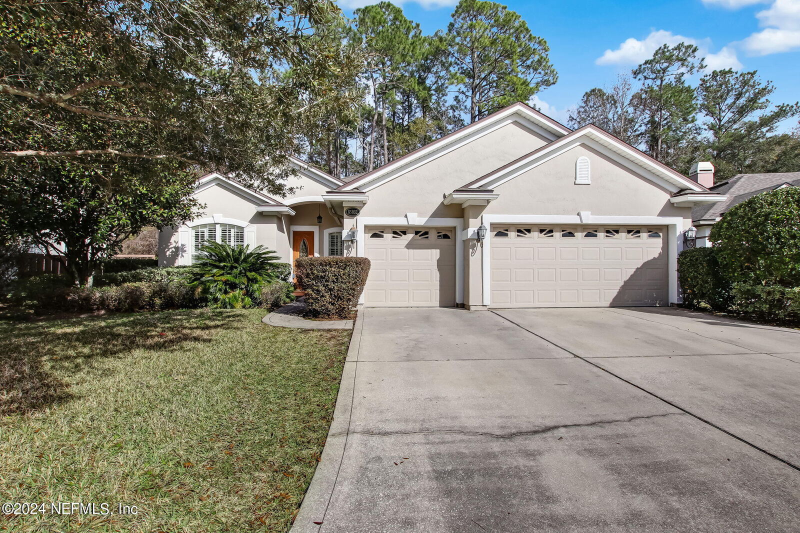 Property Photo:  85032 Sagaponack Drive  FL 32034 