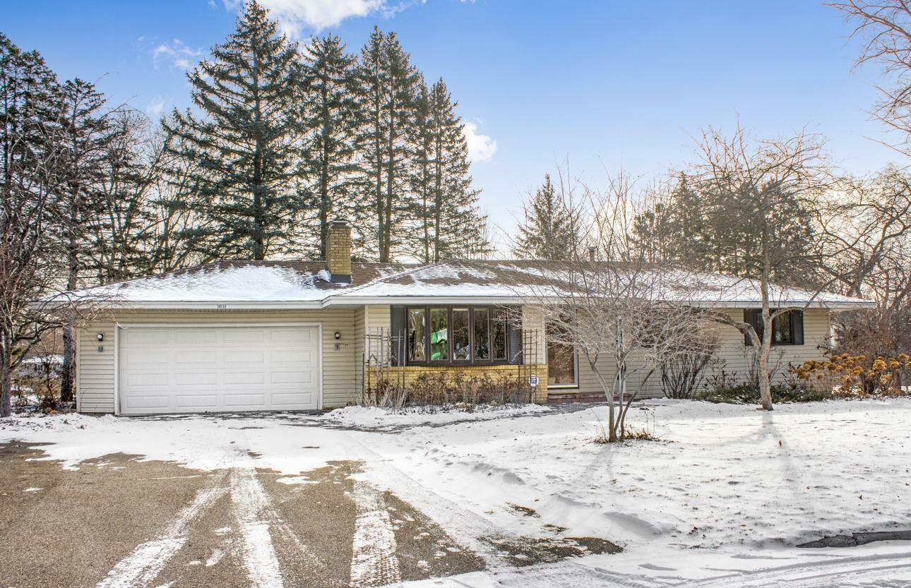 10133 Johnson Circle  Bloomington MN 55437 photo