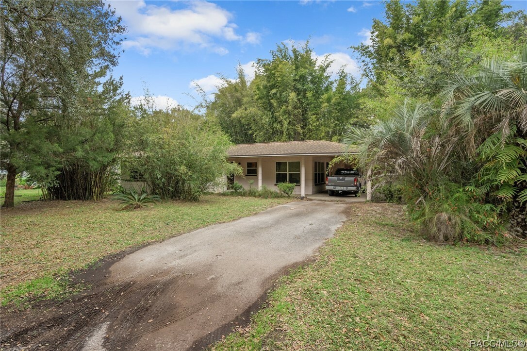 Property Photo:  1640 S Skylark Terrace  FL 34450 