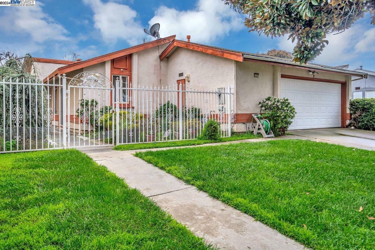 Property Photo:  34867 Starling Dr  CA 94587 