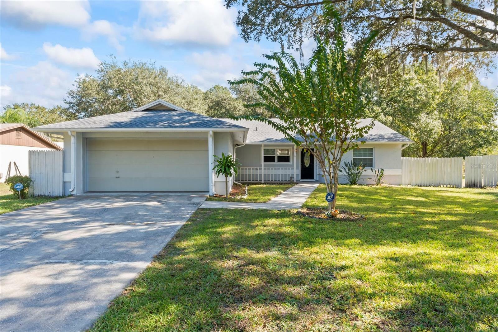 Property Photo:  2046 Linda Lane  FL 33558 