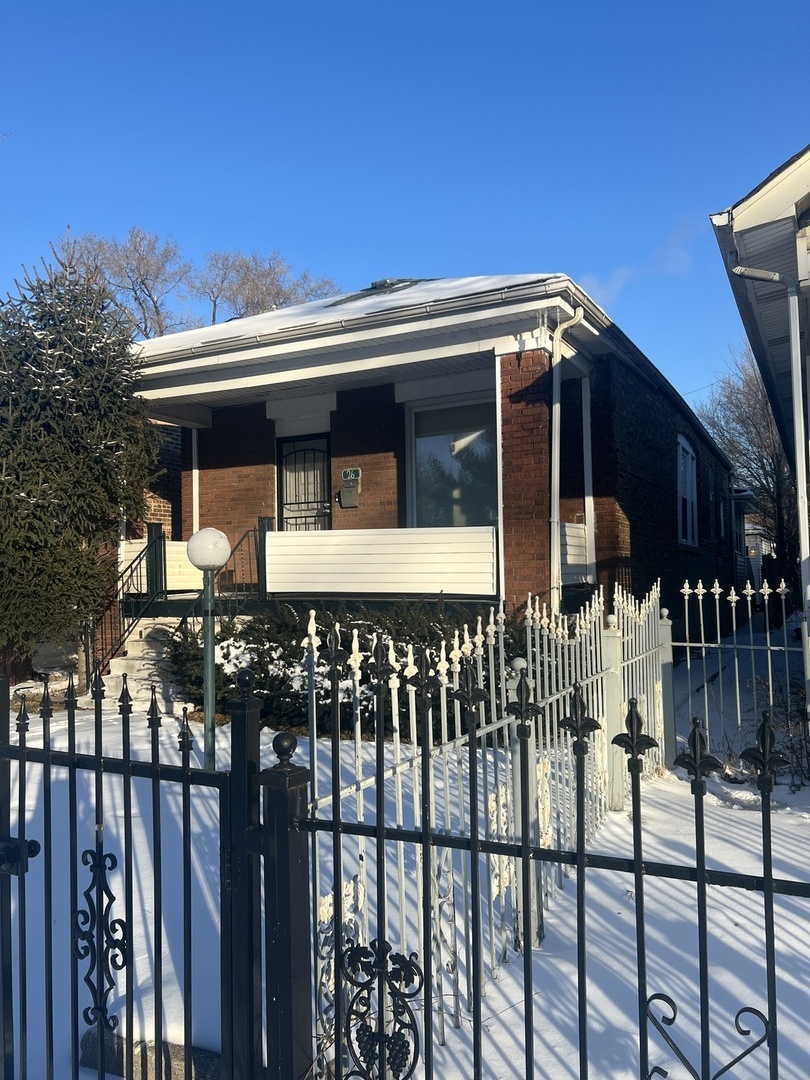 Property Photo:  26 E 102nd Street  IL 60628 