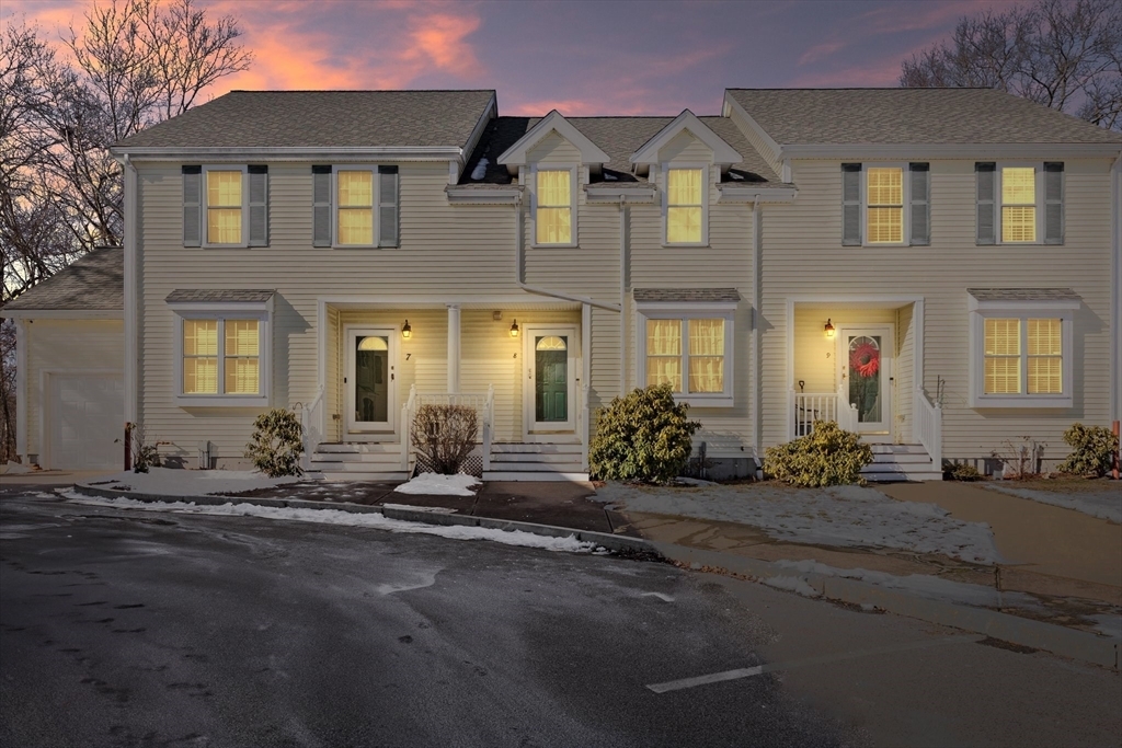 Property Photo: 462 Court St 8 MA 02302