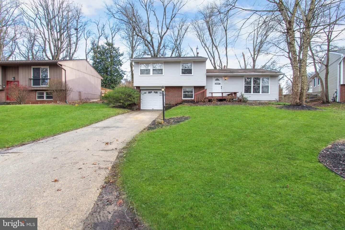 Property Photo: 5536 Bluecoat Lane MD 21045