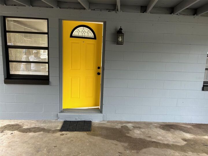 Property Photo:  2020 White Avenue  FL 32806 