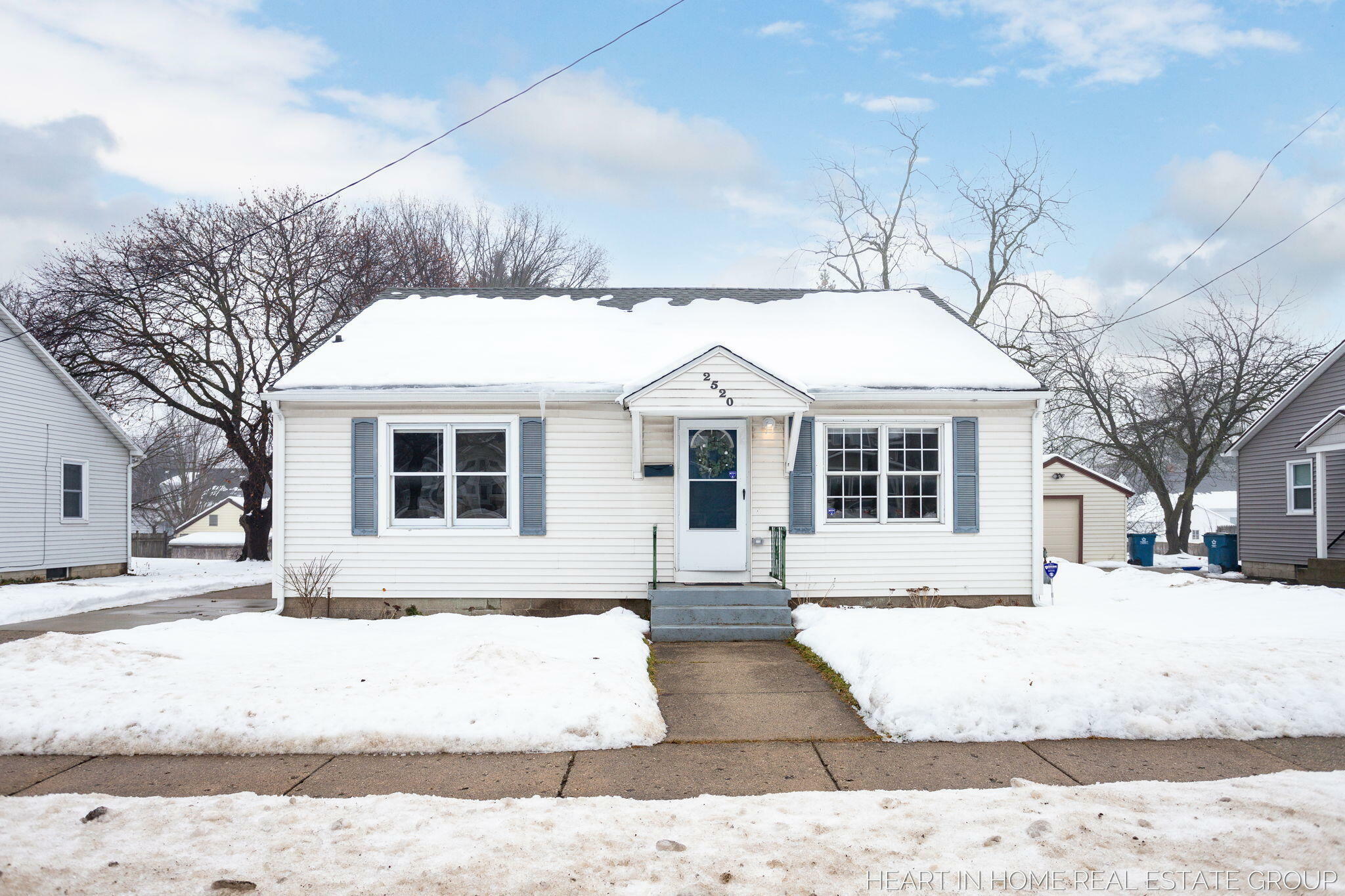 Property Photo:  2520 Byron Center Avenue SW  MI 49519 