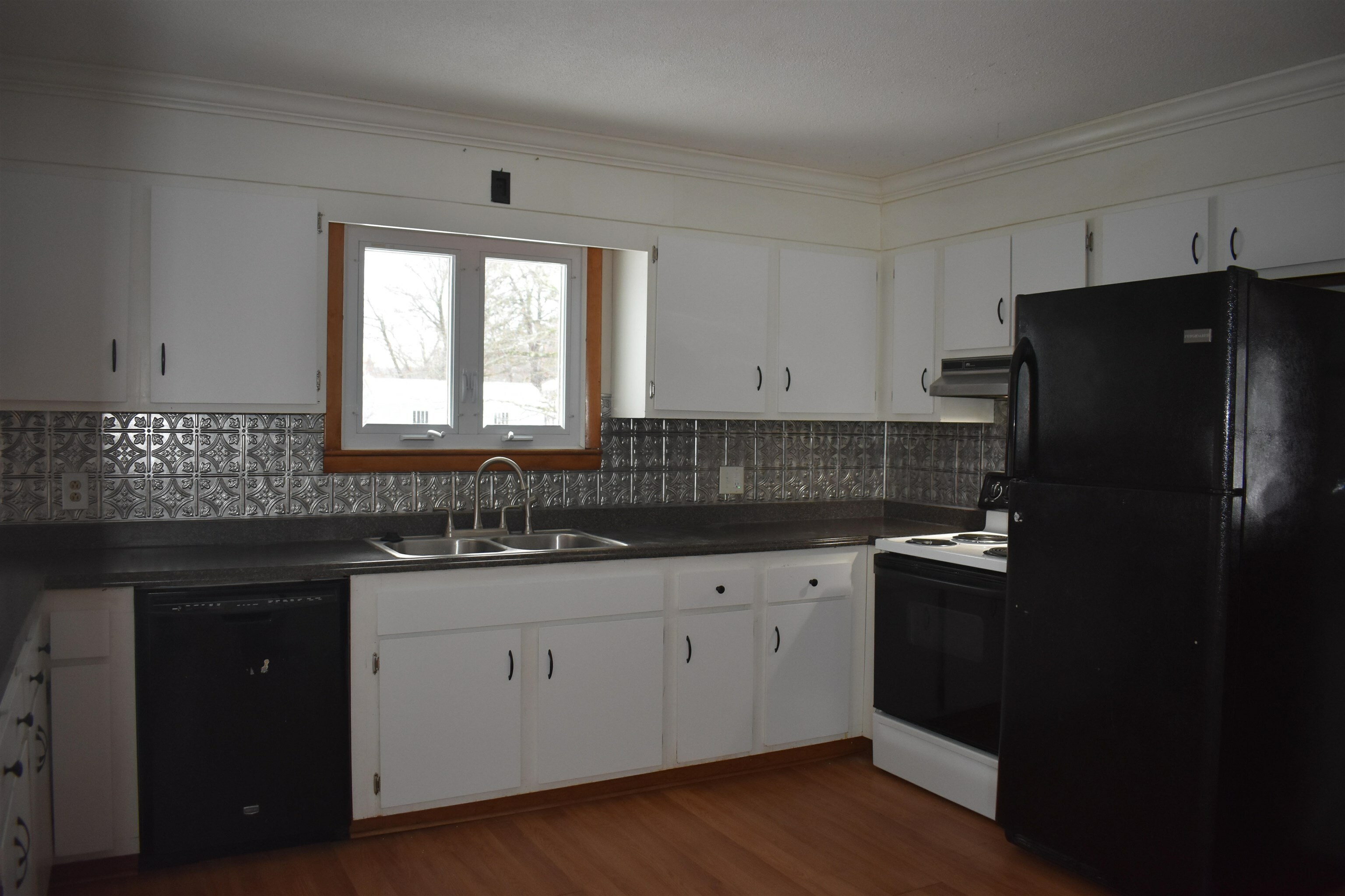 Property Photo:  3 Exeter Street  NH 03038 