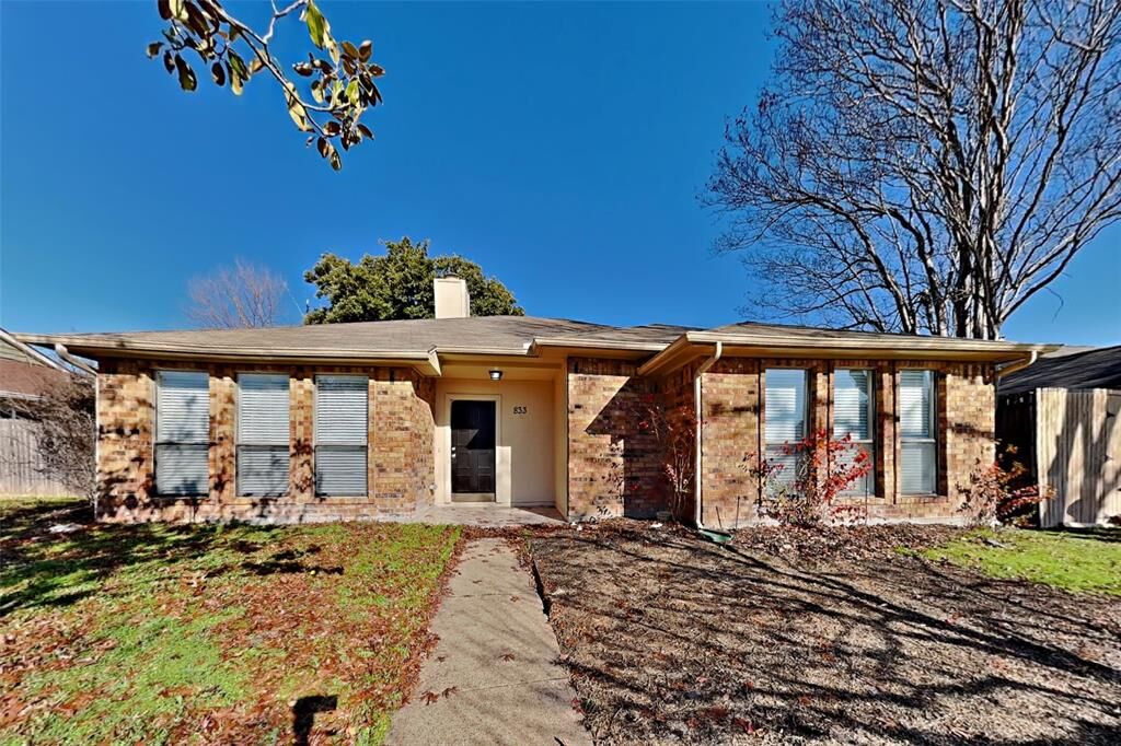 Property Photo: 833 Arbor Downs Drive TX 75023