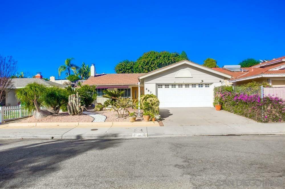 Property Photo:  6826 Salizar St  CA 92111 