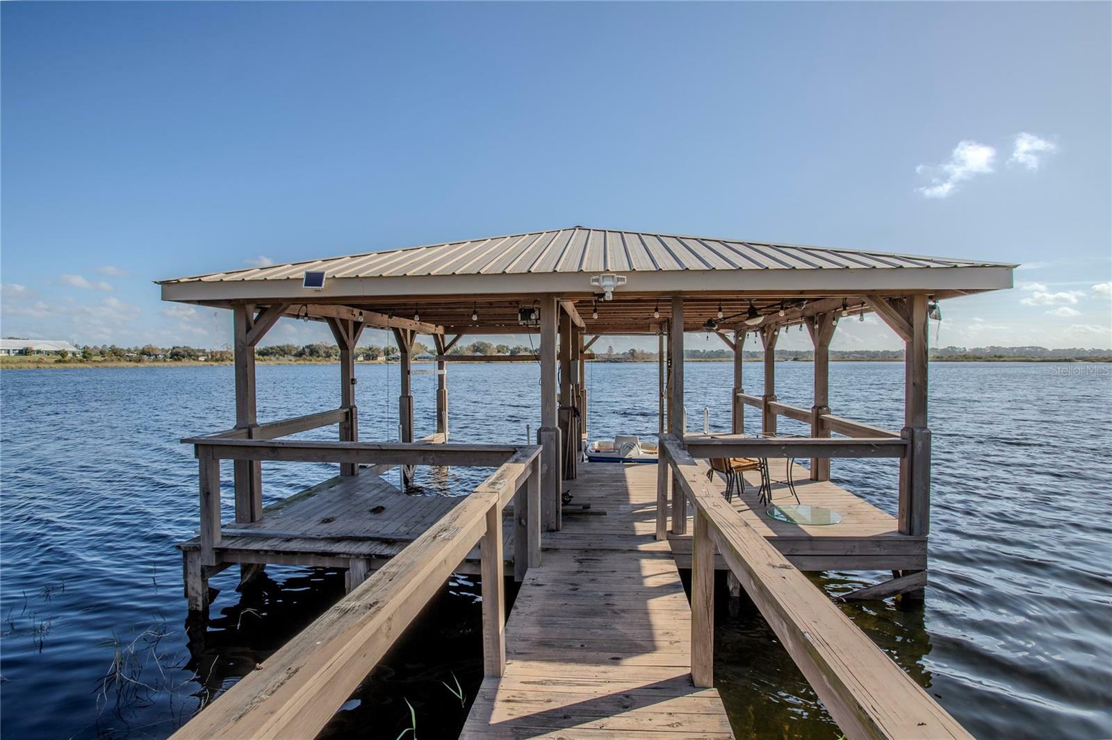 Property Photo:  1244 Kellogg Drive  FL 32778 