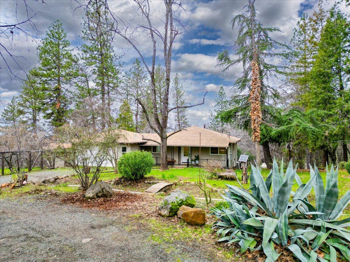 Property Photo:  13702 S Briarwood Lane  CA 95975 