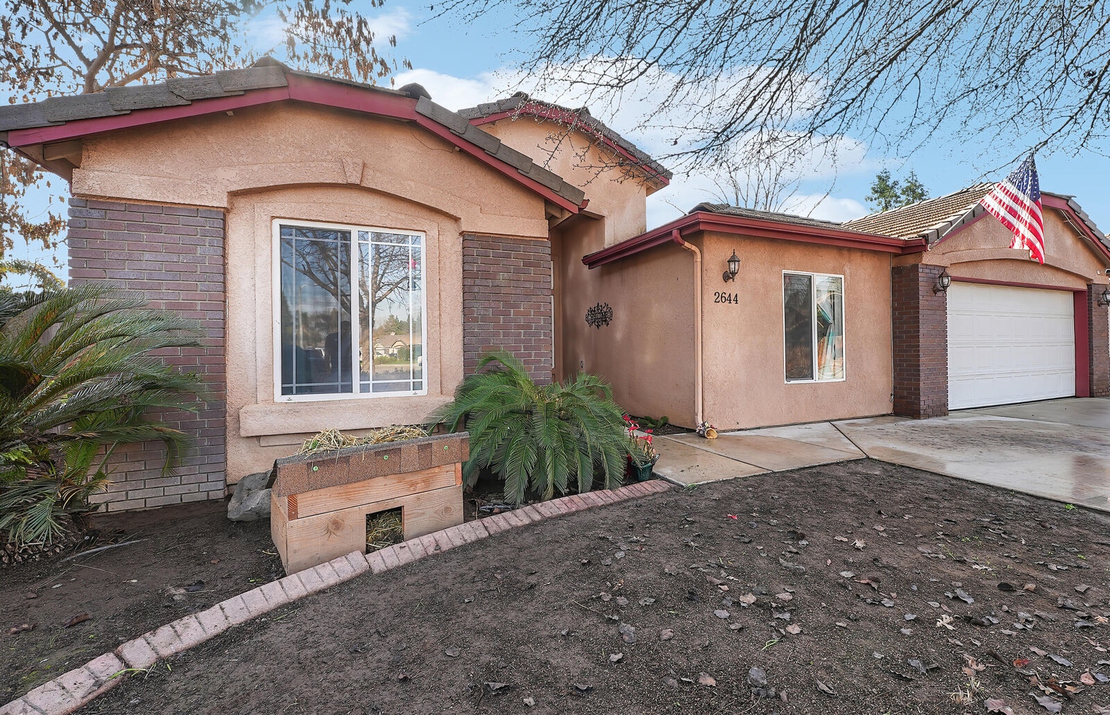 Property Photo: 2644 S Virmargo Court CA 93292